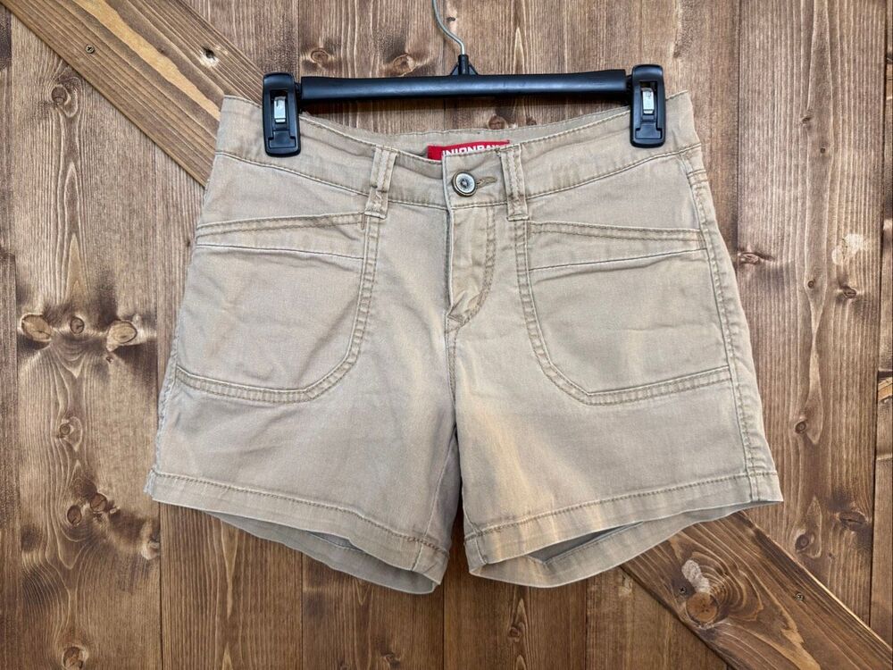 Unionbay Women’s Khaki Utility Shorts Size 3 Beige 4” Inseam (9137)